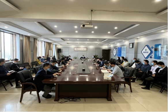 紧绷疫情防控之弦，筑牢疫情防控防线